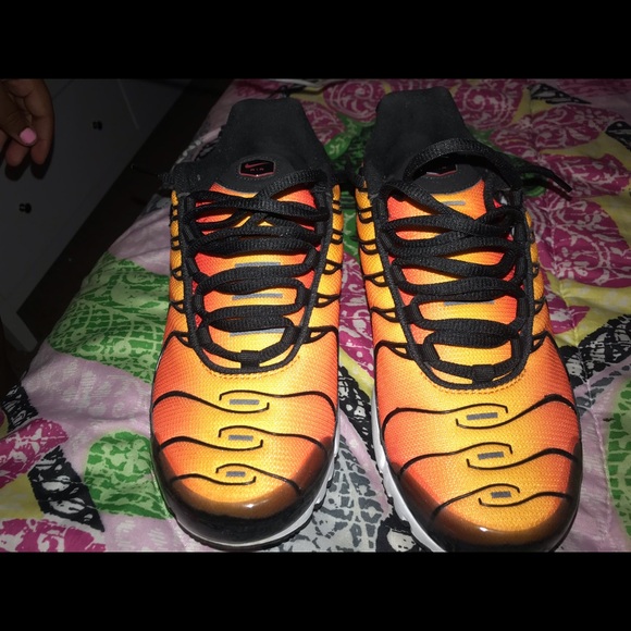 air max plus - Picture 2 of 5